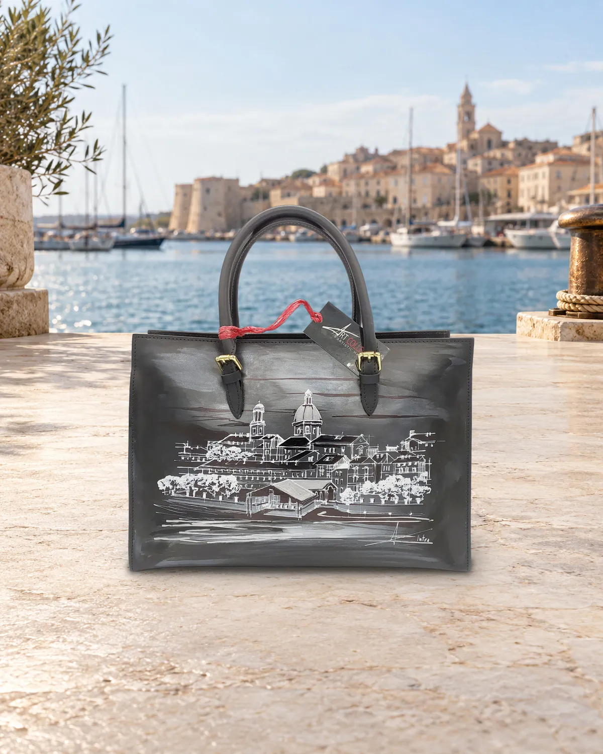 Port en noir et blanc, sac peint à la main